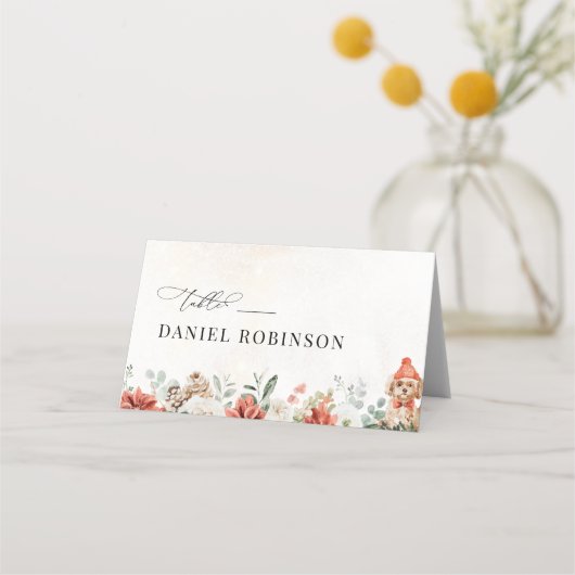 Winterrot-grüne Pinecone Gedeckte Platzkarte (Rückseite)