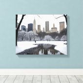 Winter's Embrace in Central Park Leinwanddruck (Insitu (Holzboden))