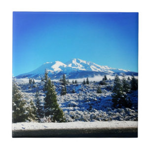 Winterschnee am Berg Shasta, CA Fliese