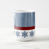 Winterschneeflocke Dekoration mit Streifen und rot Kaffeetasse (Mittel)