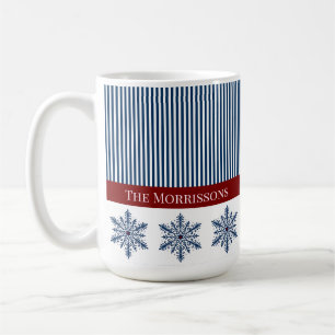 Winterschneeflocke Dekoration mit Streifen und rot Kaffeetasse