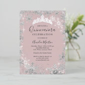 Winterschneeflocke Rock Silver Quinceanera Folieneinladung (Stehend vorne)