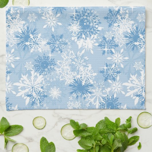 Winterschneeflockemuster auf Blau Geschirrtuch (Gefaltet)