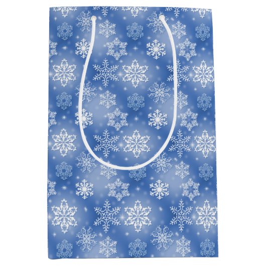 Winterschneeflocken auf blau mittlere geschenktüte (Vorderseite)