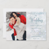 Winterschneeflocken Elegantes Script Foto Hochzeit Einladung (Vorderseite)