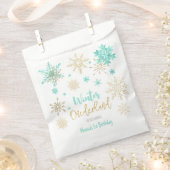 Winterschneeflocken im Glitzer der Nationalstaaten Geschenktütchen (Ausgeschnitten)