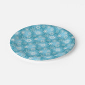 Winterschneeflocken im Wasser Pappteller (Schrägansicht)