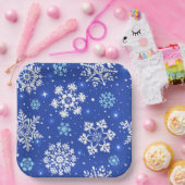 Winterschneeflocken in Blau Pappteller (Party)