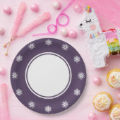 Winterschneeflocken in Lila Papierplatte Pappteller (Party)