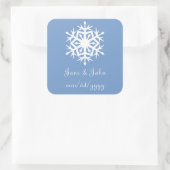 Winterschneeflocken in Periwinkle Sticker (Tasche)