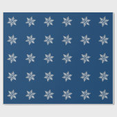 Winterschneeflocken mit individueller Hintergrundf Geschenkpapier (Flach)