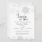 Winterschneeflocken Schnee in der Liebe Brautparty Einladung (Vorderseite)