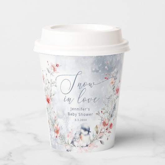Winterschneeflocken Schnee in Liebe Brautparty Pappbecher (Vorderseite)