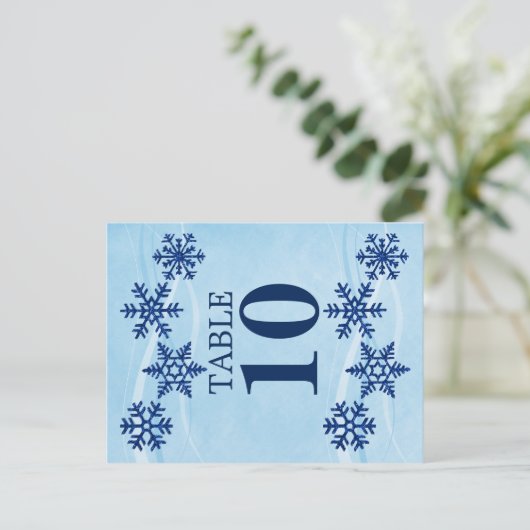 Winterschneeflocken Tischnummer Card (Stehend Vorderseite)