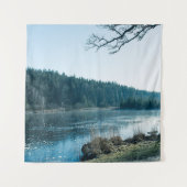 Wintersee und Wald Ruhe 1 Wandteppich (Vorderseite)