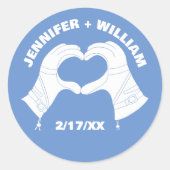 Winterski-Handschuhe in Herzform Hochzeit Runder Aufkleber (Vorderseite)