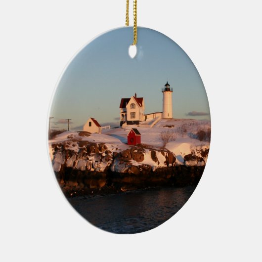 Wintersonnenuntergang bei Nubble Light Keramik Ornament (Rechts)