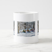 Winterspielplatz Jumbo-Tasse (Vorderseite)