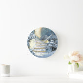 Wintertreppen im Schnee Runde Uhr bedeckt (Zuhause)