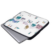 Winterurlaub in den Alpen: Aktive Menschen nahtlos Laptopschutzhülle (Vorne Knopf)