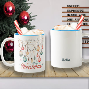 Winterurlaub Weihnachts-Magie Individuelle Name Zweifarbige Tasse