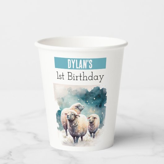 Wintervibes Schaf - 1. Geburtstag - Pappbecher (Vorderseite)
