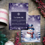 Winterwald Snowman Weihnachten | Lila Party Einladung<br><div class="desc">Mit diesem festlichen Lila Winter Forest Snowman Weihnachtsfeiertag laden Sie zu Ihrer Feier ein. Das einladende Design besticht durch einen niedlichen Schneemann in einem bezaubernden Top-Hut und Schal, stehend in einer Winterwaldszene mit fallendem Schnee. Personalisieren Sie Ihre Party- und UAWG-Daten. Mit diesem Design sind auch zusätzliche Geschenk- und Urlaubsartikel erhältlich....</div>