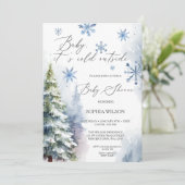 Winterwald Waldschneeflocken Baby Es ist kalt Einladung (Stehend Vorderseite)