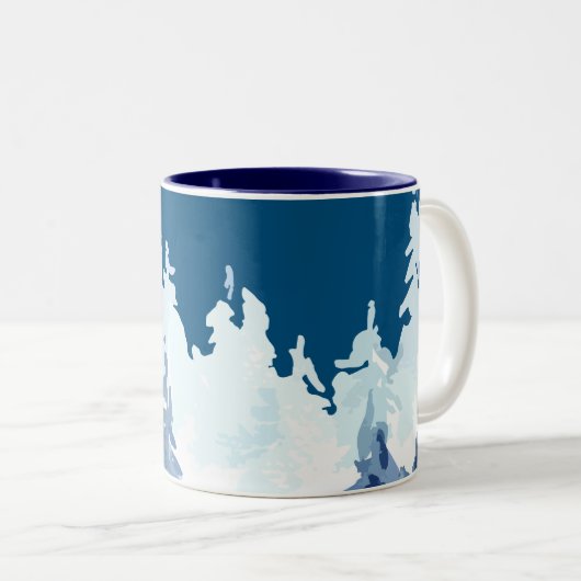 Winterwaldlandschaft Zweifarbige Tasse (VorderseiteRechts)