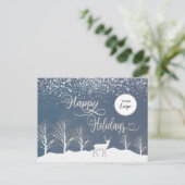 Winterwaldszene Happy Holidays Zolllogo H Feiertagspostkarte (Stehend Vorderseite)