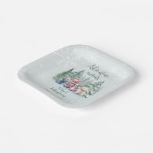 Winterwaldtiere in Schneeballdusche Pappteller (Gewinkelt)