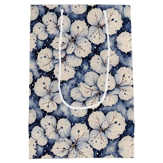 Winterweiße Blätter Mittlere Geschenktüte (Rückseite)