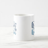 Winterwetter - Typografie des Schneeurlaubs Kaffeetasse (Mittel)