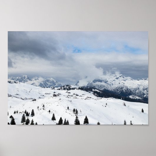 Winterwunderland in Velika Planina, Slowenien Poster (Vorne)