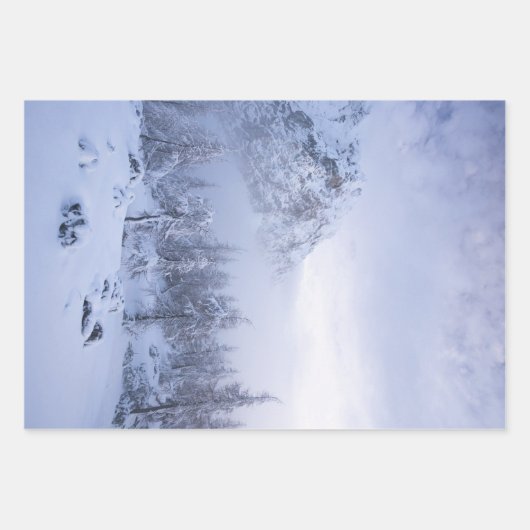 Winterwunderland, Nebel, Fichtenwald und Berge Geschenkpapier Set (Vorderseite 3)