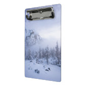 Winterwunderland, Nebel, Fichtenwald und Berge Mini Klemmbrett (Gewinkelt2)