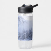 Winterwunderland, Nebel, Fichtenwald und Berge Trinkflasche (Links)