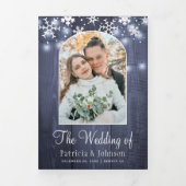 Winterwunderland Schneeflocken Foto QR UAWG Hochze Dreifach Gefaltete Einladung (Cover)