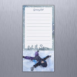 Wintry Let it Snow Add a Foto Linke List Magnetischer Notizblock<br><div class="desc">Ein Magnetnotizpolster für Liste- und Schneefreunde! Fügen Sie Ihr eigenes winterliches Foto zu diesem individuellen Papierblock hinzu und geben Sie Ihrer Einkaufsliste ein Upgrade! Ein wunderbares Urlaubsgeschenk für Familie und Freunde!</div>