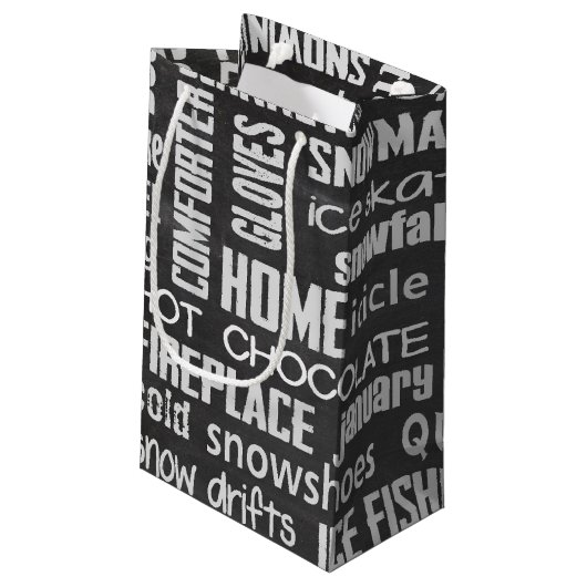 Wintry Word Cloud Kleine Geschenktüte (Rückseite Schrägansicht)