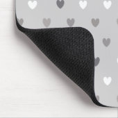 Winzige Polka-Herzen in Grautönen Mousepad (Ecke)