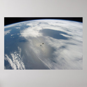 Winzige Satelliten umkreisen über einem Teil der E Poster