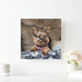 Winziger Dynamo Quadratische Wanduhr (Zuhause)