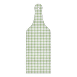 Winziger Salbei und weißes Gingham Schneidebrett