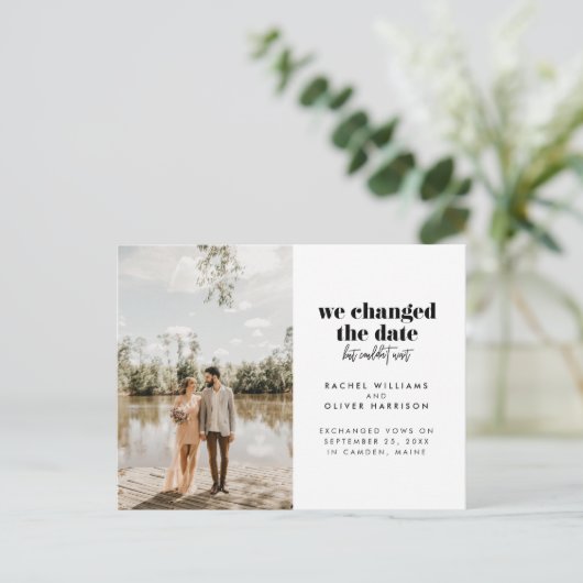 Wir änderten das Datum, konnten aber nicht warten Ankündigungspostkarte (Stehend Vorderseite)