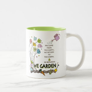 WIR ARBEITEN Tasse-Netter Vers für die im Garten, Zweifarbige Tasse