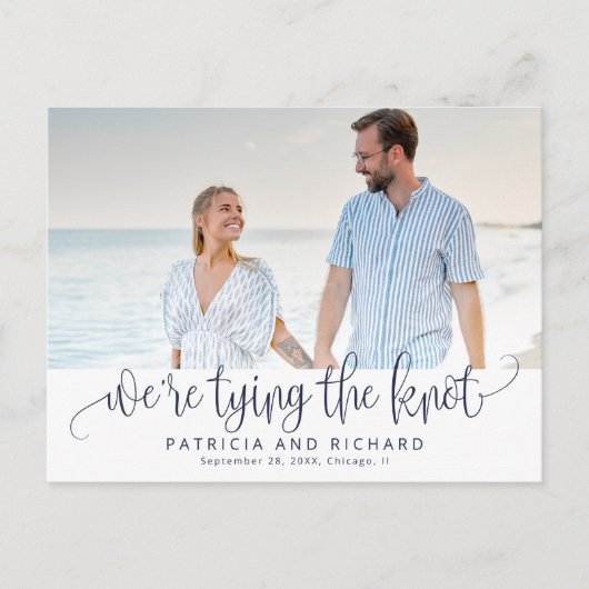 Wir binden das Foto der Hochzeit, das Datum zu spe Postkarte (Vorderseite)