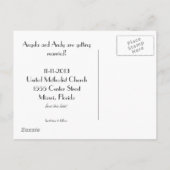 Wir binden den Knoten, um die Datumskarten zu spei Ankündigungspostkarte (Rückseite)