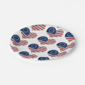 Wir, das amerikanische Flaggenherz Pappteller (Schrägansicht)