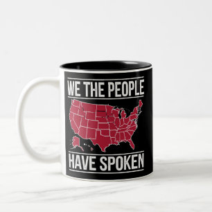 Wir, die Menschen haben Karte der Wahlen 2024 gesp Zweifarbige Tasse